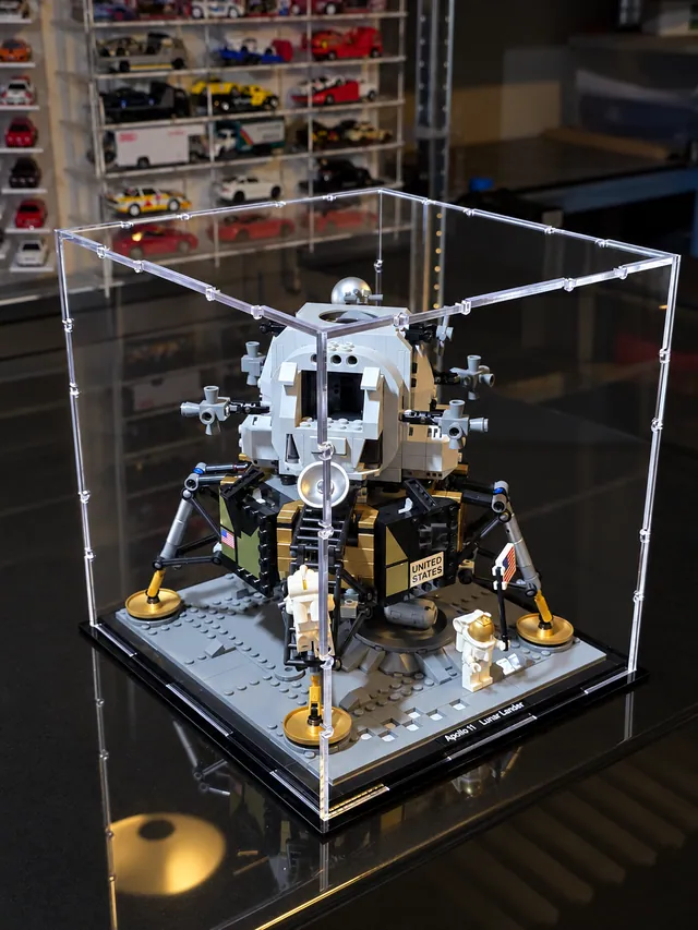 Кейсове за LEGO