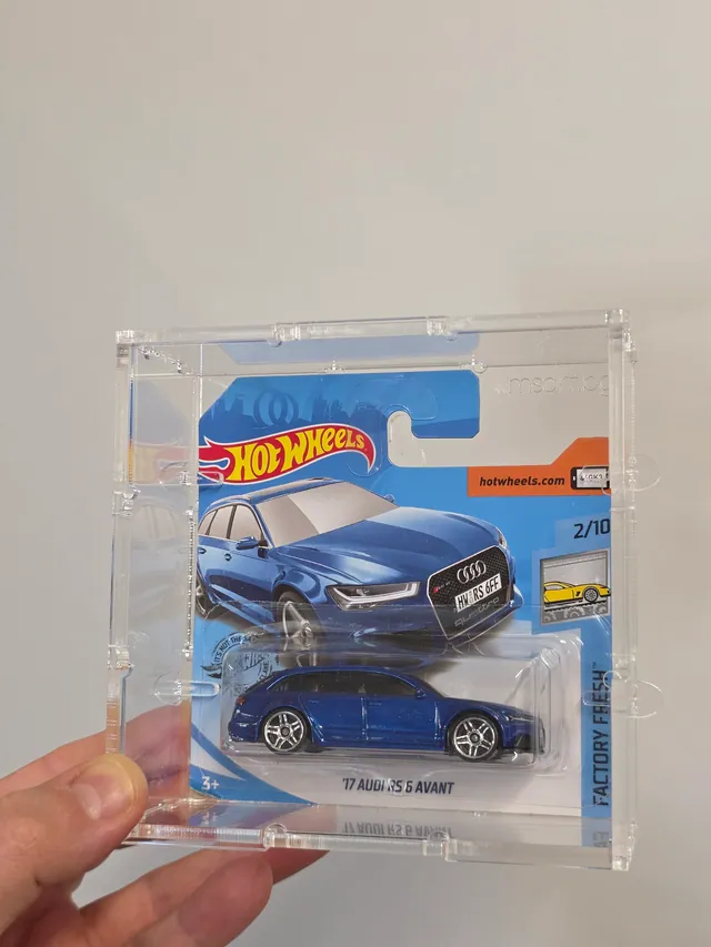 Кейс за карта Hot Wheels — в ръка